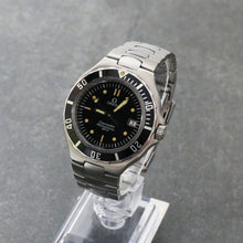 Load image into Gallery viewer, Omega Seamaster 200m (Pre-bond, vintage, Circa 2000), 36mm, Black Dial, Quartz