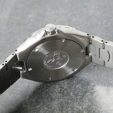 Load image into Gallery viewer, Omega Seamaster 200m (Pre-bond, vintage, Circa 1998), 36mm, Black Dial, Quartz

