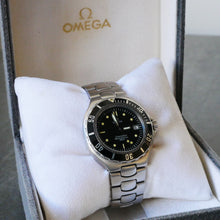 Load image into Gallery viewer, Omega Seamaster 200m (Pre-bond, vintage, Circa 2000), 36mm, Black Dial, Quartz (In Stock Item)
