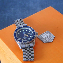 Load image into Gallery viewer, Tag Heuer 1000, Quartz, 38mm, Blue Dial, (vintage, circa mid 80's)
