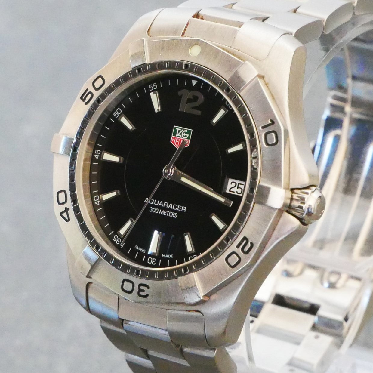 Tag Heuer, Aquaracer, 39mm, Black dial, Quartz, model - WAF110.BA0800
