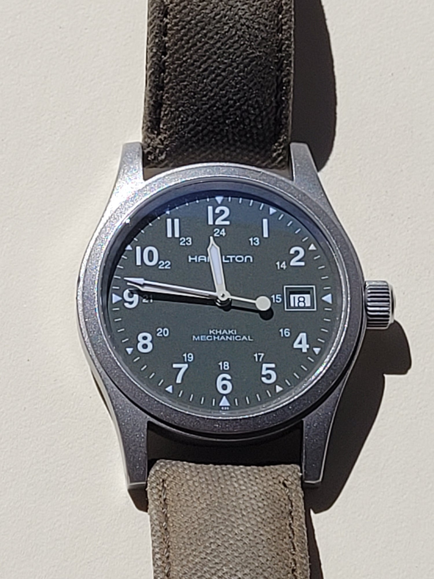 Hamilton Khaki Field, 38mm.