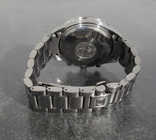 Load image into Gallery viewer, Omega Speedmaster, 39mm, Automatic Chronograph (model 3513.30)
