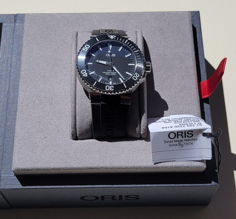 Oris Aquis Date, 43.5mm