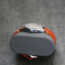 Load image into Gallery viewer, Omega Seamaster, Automatic Chronometer, 36mm, (Circa 1967). model 168.022
