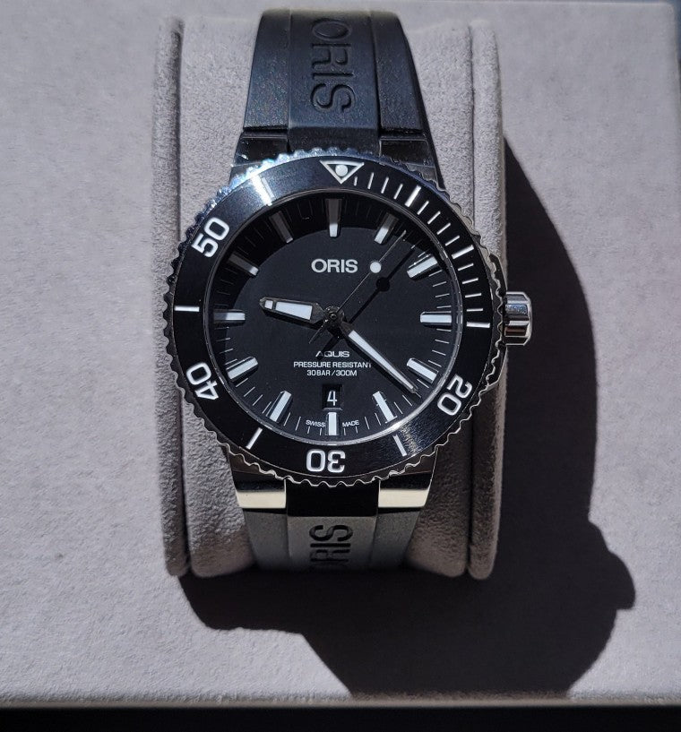 Oris Aquis Date, 43.5mm